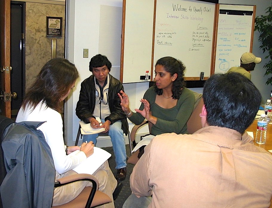 <a href=file_focus_groups%2c_national_network_meetings%2c_ginks_img_3920_(5348319263).html target="_new">Image by Upwardly Global</a> released via <a href=index-952.html target="_blank">Creative Commons CC BY-SA 3.0</a>