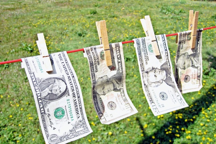 Image by Images Money released via Creative Commons CC BY-NC 2.0