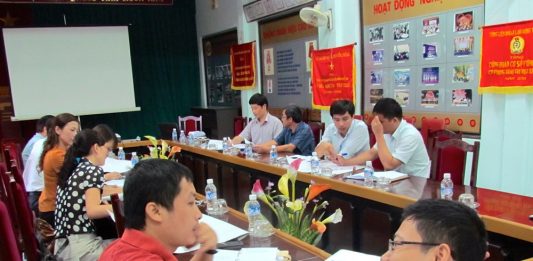 Senior journalists at NTV in Vinh, Nghệ An. Image by David Brewer released via Creative Commons.